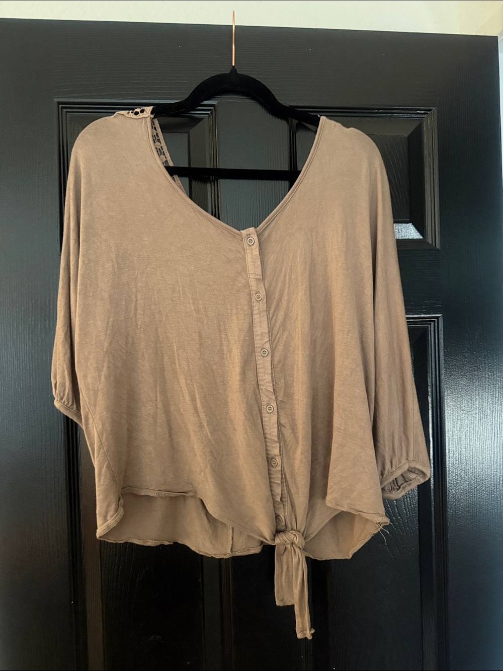 paper tee Taupe Button-Front Tie Hem Blouse